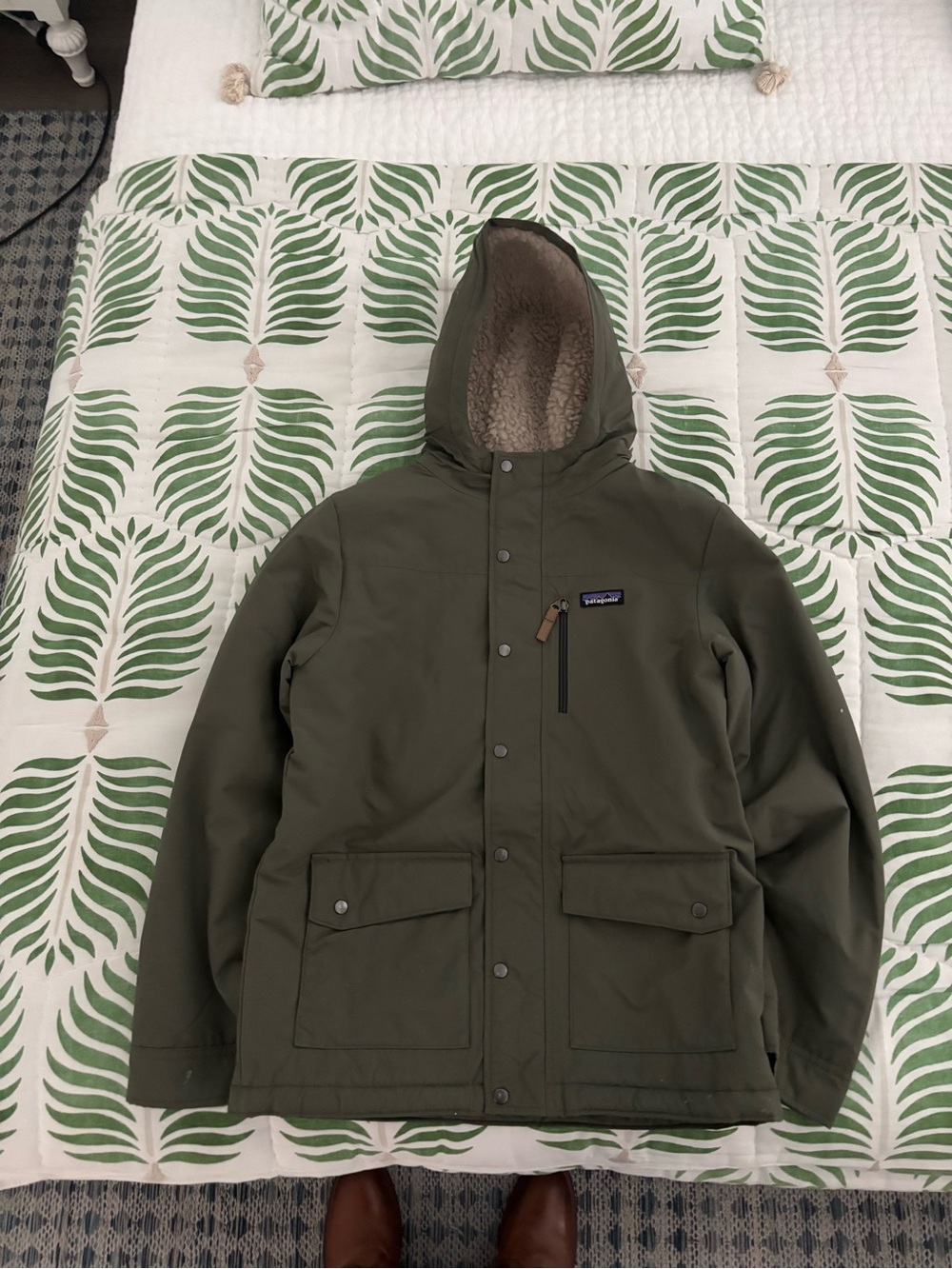 Patagonia Olive Green Hooded Men’s Raincoat